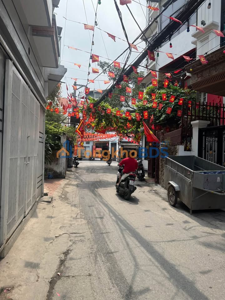 Đất Xuân La 92m² giá thỏa thuận - Sổ đỏ chính chủ