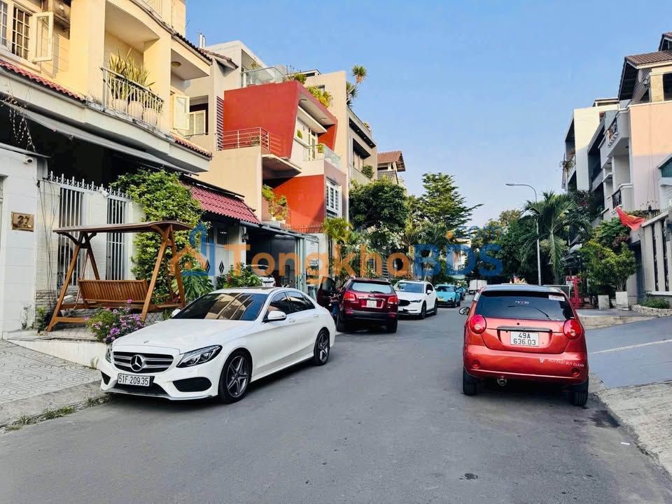 Nhà phố Hiệp Bình Chánh 116m² 17.6 tỷ - Chính chủ bán