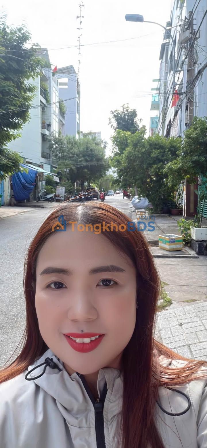 Nhà phố Quận 7 72m² 16,8 tỷ - Mặt tiền kinh doanh