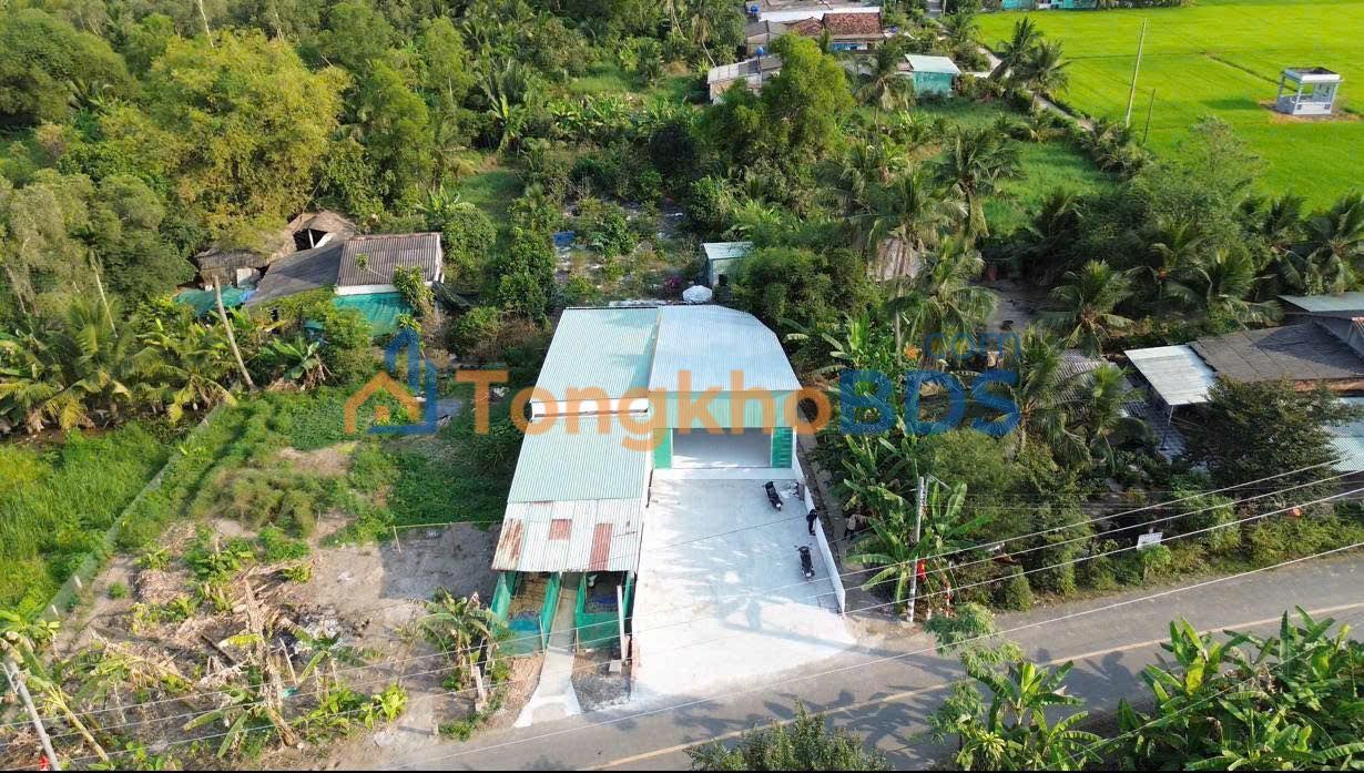 Nhà phố Tân Trụ Long An 180m² 1.15 tỷ - Mặt tiền kinh doanh