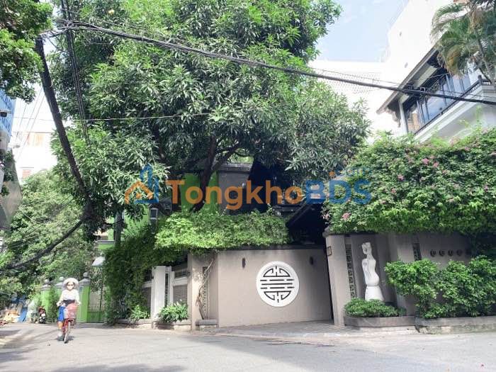 Nhà phố Tân Bình 196m² giá 29 tỷ - Ô tô vào tận nhà