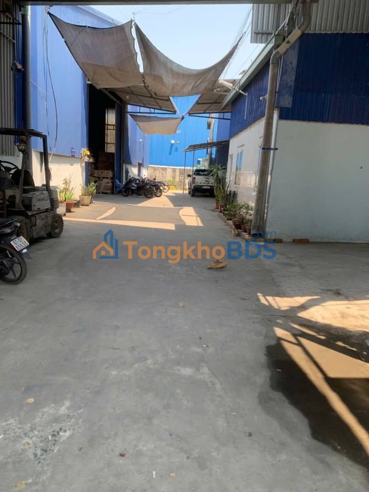 Kho xuong An Phu Thuan An 200m2 10 trieu - Hoat dong ngay