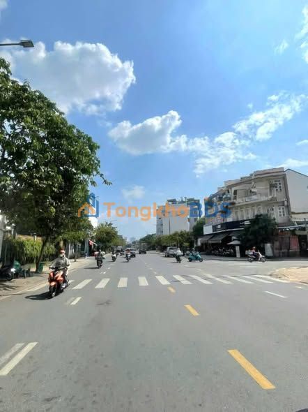 Nhà riêng Hòa Bình Phú Nhuận 90m² 13 tỷ - Sẵn sàng ở ngay