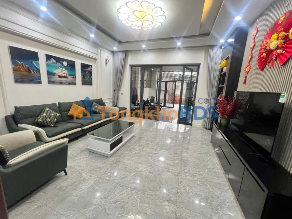 Nhà riêng Phường Đông Vĩnh Vinh 110m² - Ô tô tránh trước nhà