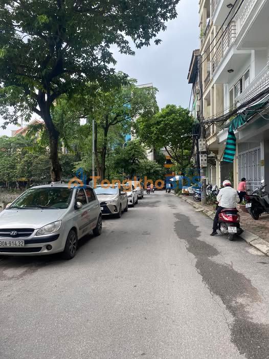 Nhà riêng Hồ Phương Mai 45m² thỏa thuận - Ô tô vào nhà