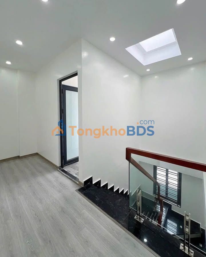 Nha rieng Le Chan 40m2 3.45 ty - Lo goc San sang o ngay