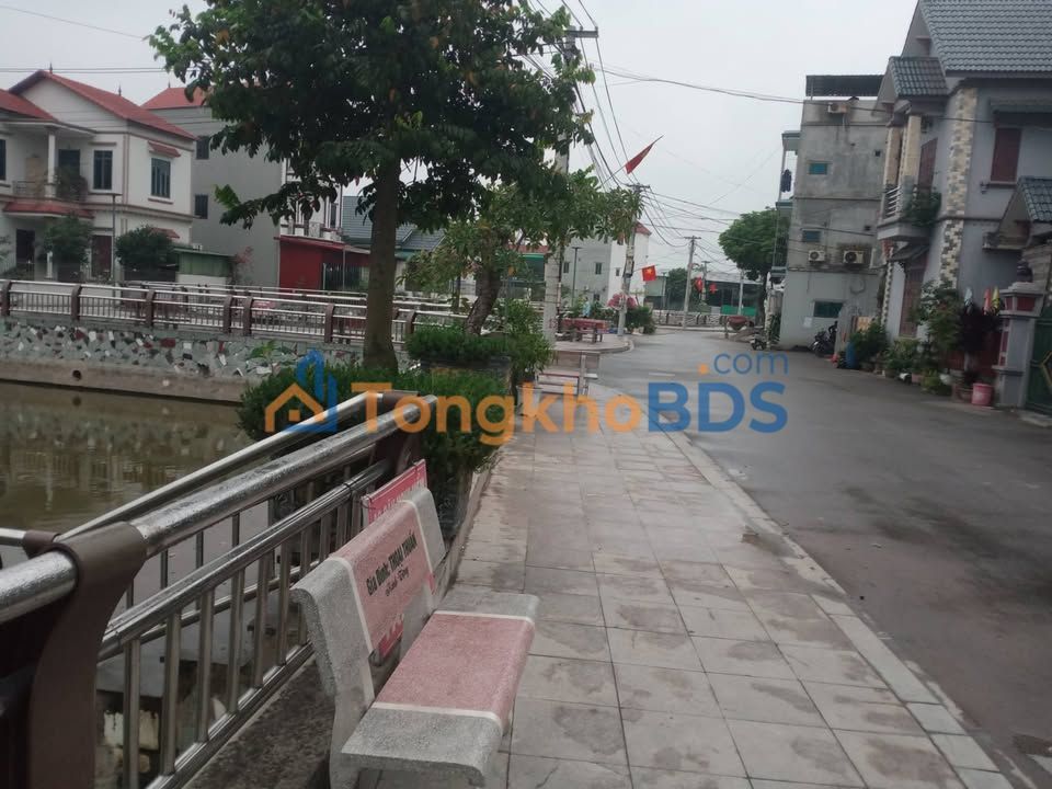 Đất nền Thôn Chí Trung Văn Lâm 100m² giá 5 tỷ - Sổ đỏ chính chủ