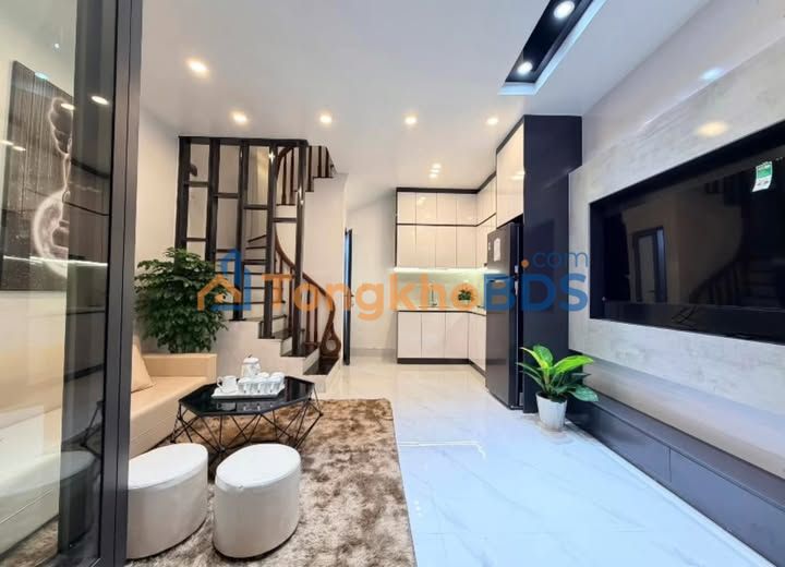 Nhà Thịnh Hào Đống Đa 22m² 6.55 tỷ - Ô tô vào tận nhà