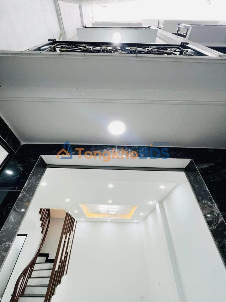 Nhà Ngõ Đại Linh, Nam Từ Liêm 37m² giá 8.35 tỷ - Sẵn sàng vào ở