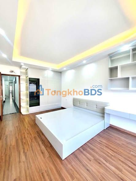 Nhà riêng Tân Mai 70m² 17 tỷ - Ô tô tránh, kinh doanh