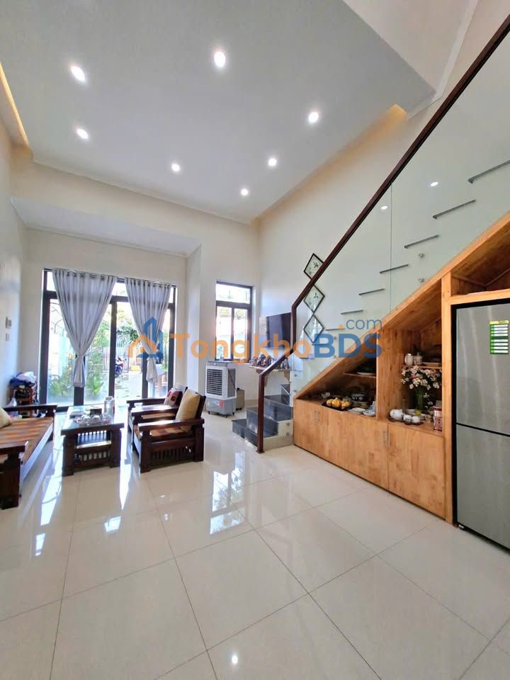 Nhà hẻm Hà Huy Tập Buôn Ma Thuột 150m² 4,5 tỷ - Ô tô vào sân