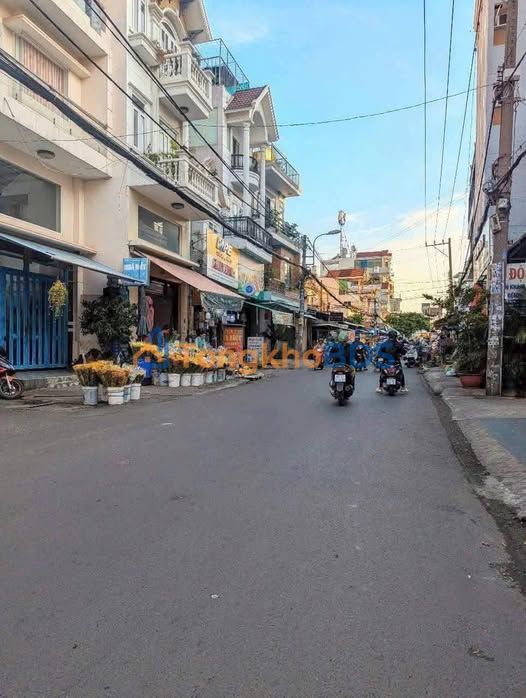 Nhà mặt tiền Gò Vấp 72m² 25 triệu - KD sầm uất