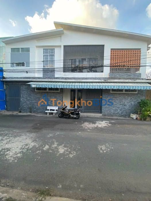 Nhà mặt tiền Mỹ Thạnh Hưng 8 triệu - Thích hợp KD