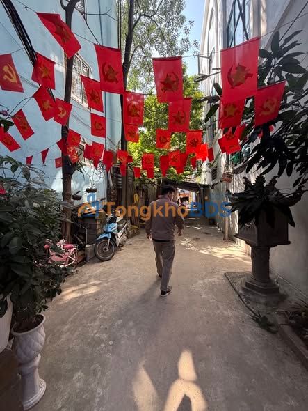 Nhà Giáp Bát Hoàng Mai 80m2 nhỉnh 19 tỷ - Ô tô lùi