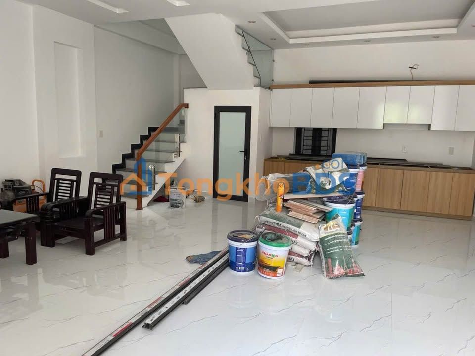 Nhà Hùng Vương Hồng Bàng 50m² bán gấp ô tô vào tận nhà