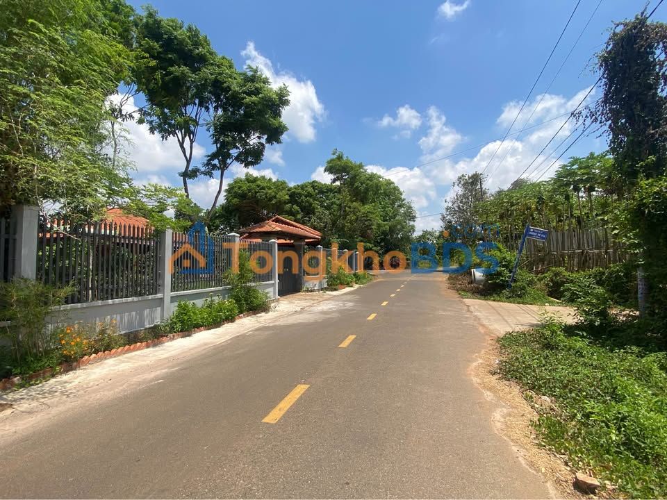 Đất nền đường 51 Hòa Long 280m2 2 tỷ - Thổ cư 100%