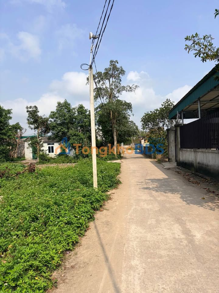 Đất nền Nghi Phong Vinh 180m² 2 tỷ - Đường to ô tô