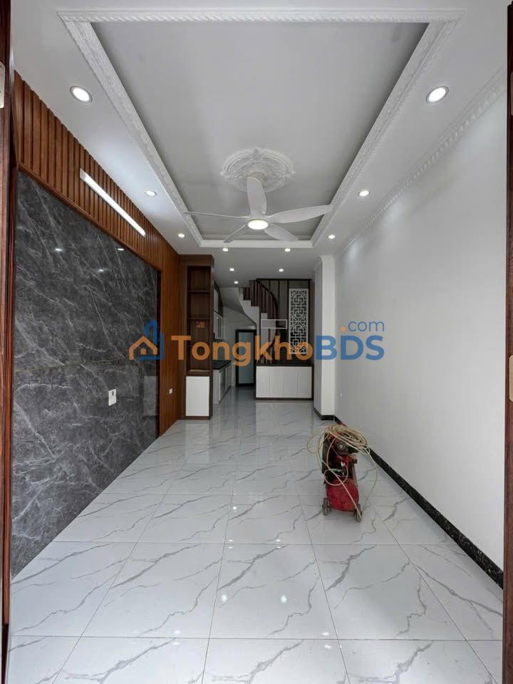 Nhà Biên Giang Hà Đông 32m² 3,5 tỷ - Ô tô đỗ cửa sẵn ở