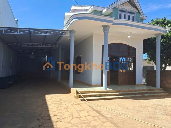Nhà mặt tiền Hàm Nghi Pleiku 427m² 3 tỷ - Mặt tiền kinh doanh