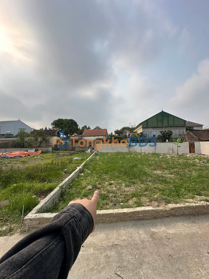 Đất Trần Hữu Thung Hưng Đông 83m² 2 tỷ - Sổ đỏ