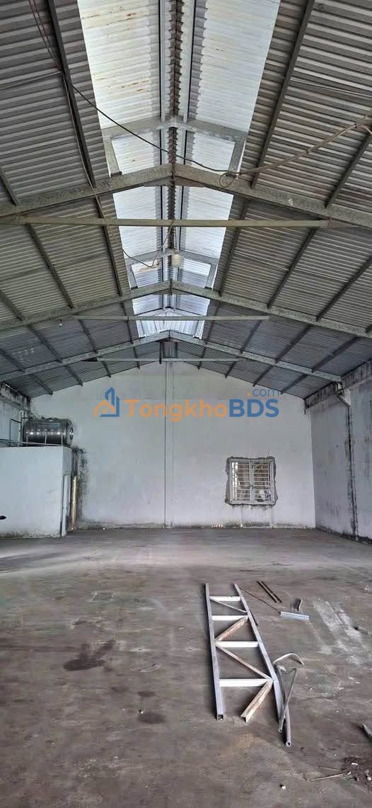 Kho xưởng Xuân Thới Thượng 250m² 15 triệu - Hoạt động ngay