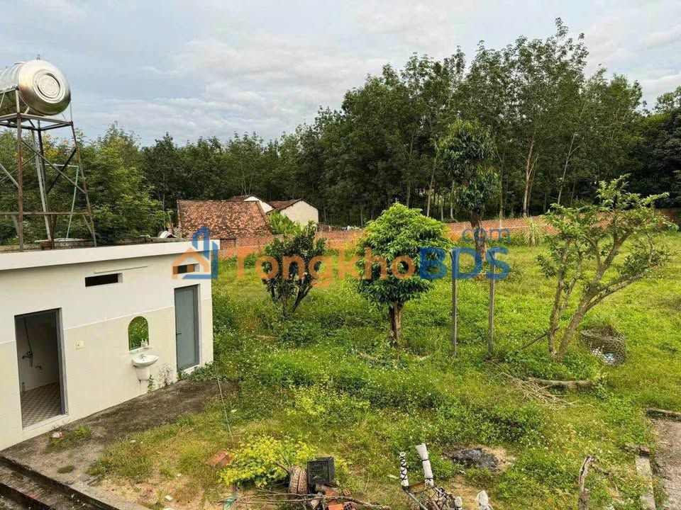 Nhà riêng Kon Tum 340m² giá 800 triệu - Gần QL14