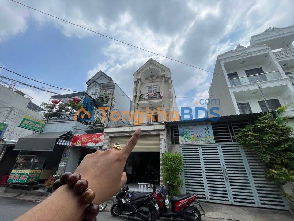 Nhà TTH13 Quận 12 60m² 3.5 tỷ - Ô tô vào tận nhà