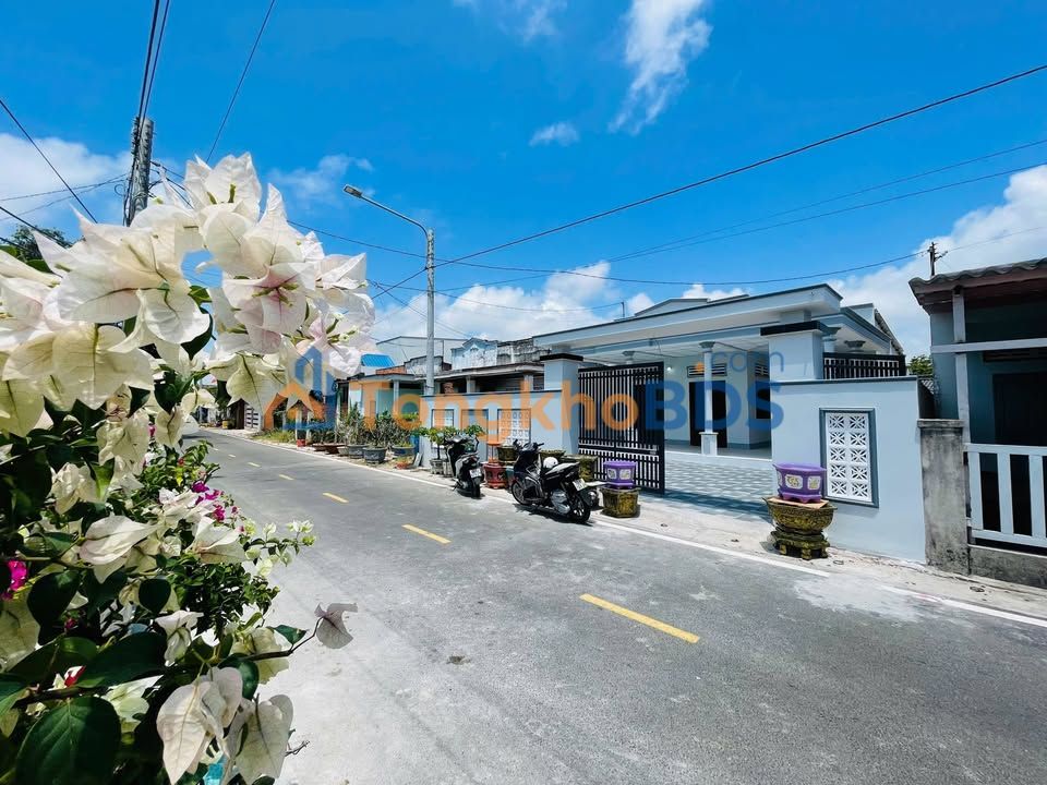 Nhà Lộc An Đất Đỏ 200m² 3.2 tỷ - Chính chủ bán