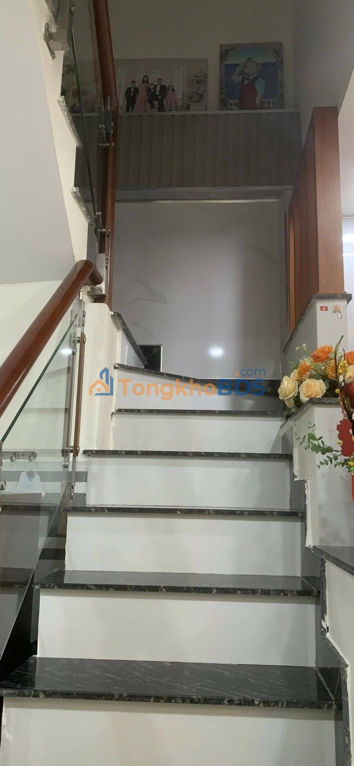 Nhà An Phú Đông 105m² 4 tỷ - Sẵn sàng ở ngay, full nội thất