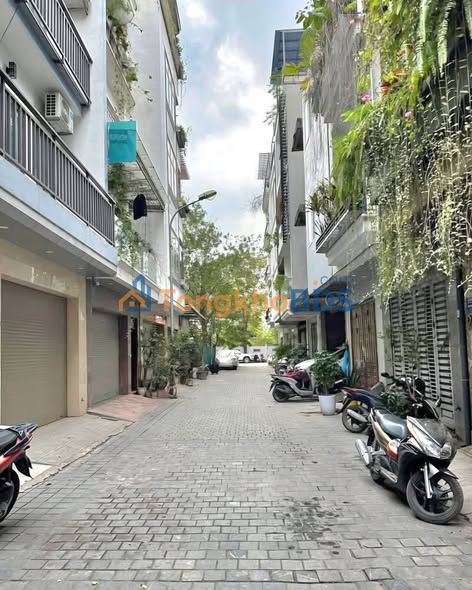 Nhà riêng Lạc Trung Thanh Nhàn 36m² 13.5 tỷ - Ô tô vào nhà