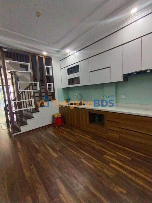 Townhouse Lạc Long Quân Cầu Giấy 60m² 15 tỷ - Ô tô vào nhà