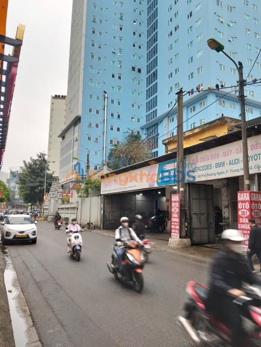 Nhà Hoàng Ngân 67m² 21 tỷ - Chính chủ bán, kinh doanh tốt