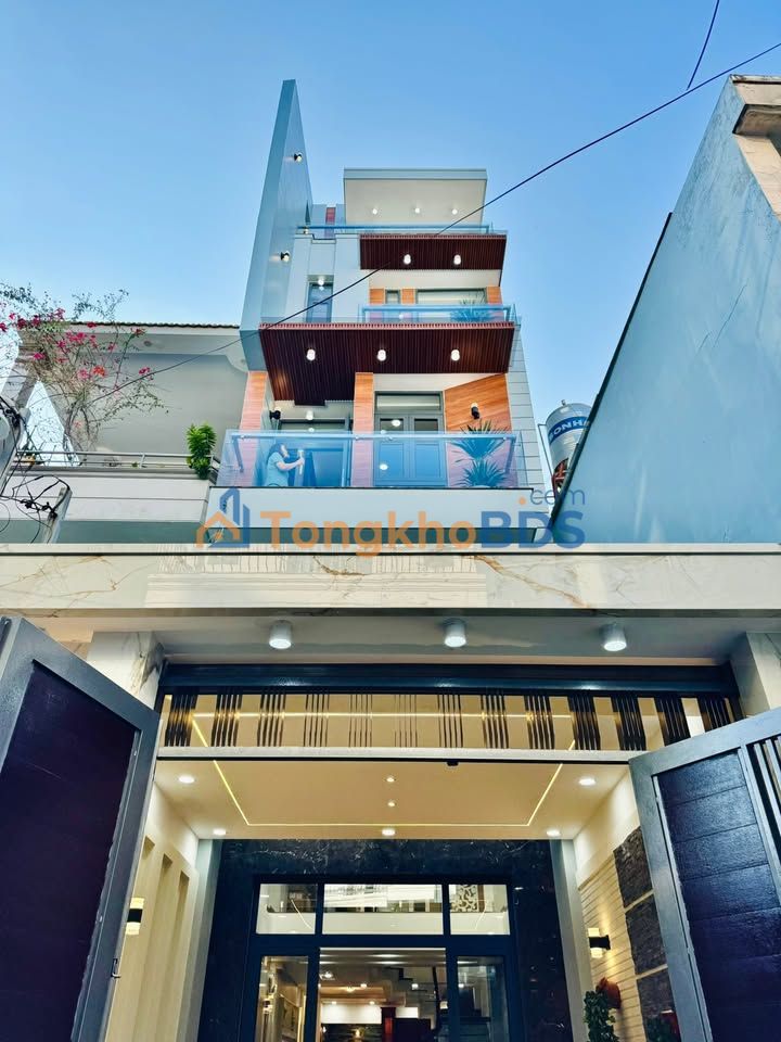 Nhà Quang Trung Go Vap 73m2 giá 12.5 tỷ - Ô tô vào tận nhà