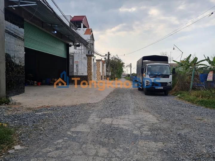 Warehouse Đức Hòa Hạ 470m² giá 5.1 tỷ - Hoạt động ngay