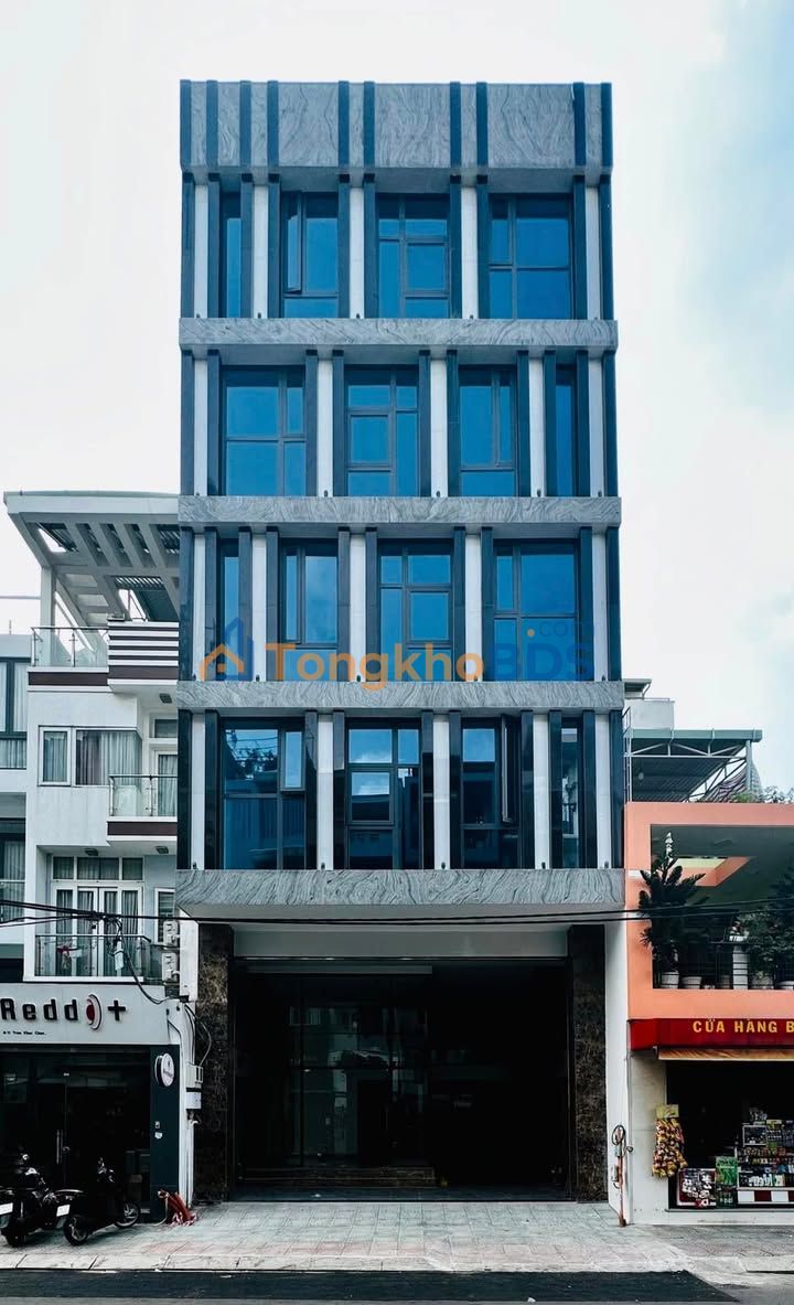 Văn phòng Trần Khắc Chân Q1 200m² - Vị trí trung tâm