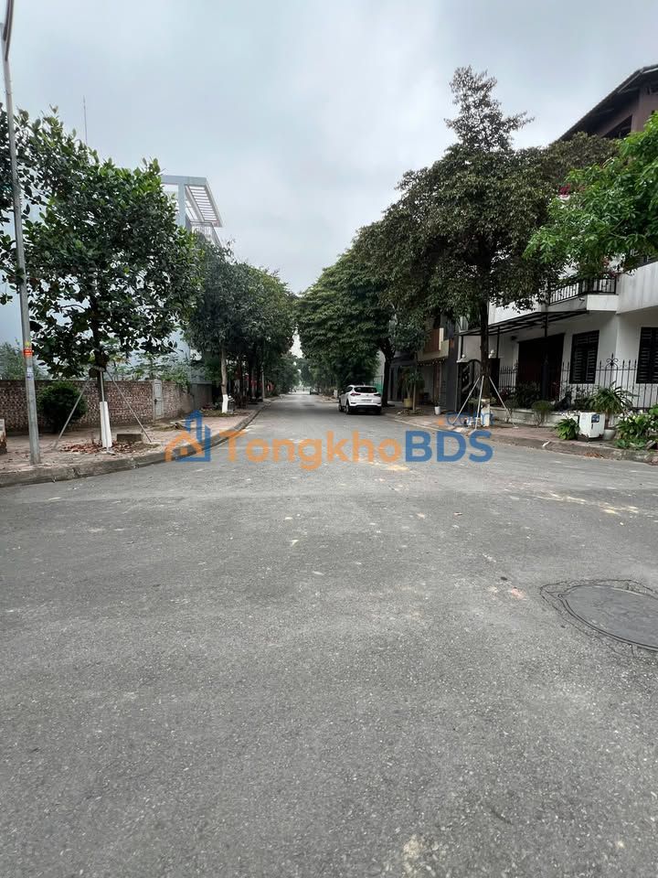 Đất nền Nam Đầm Vạc Vĩnh Yên 126m² giá 4x triệu - Sổ đỏ chính chủ