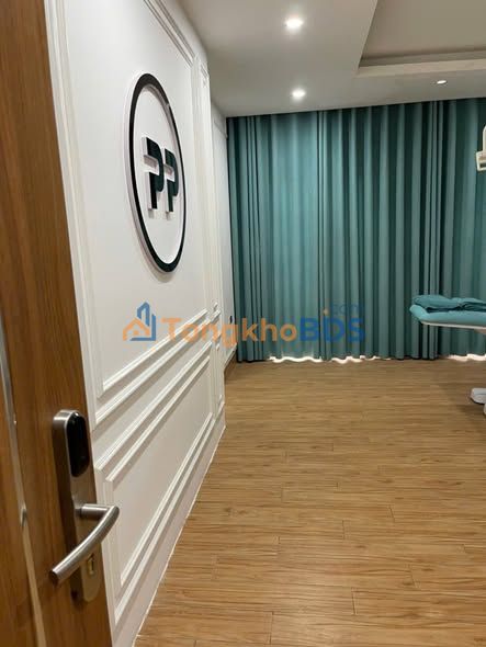 Nhà Vinhome Dragonbay 135m² 28 triệu - Ô tô vào tận nhà