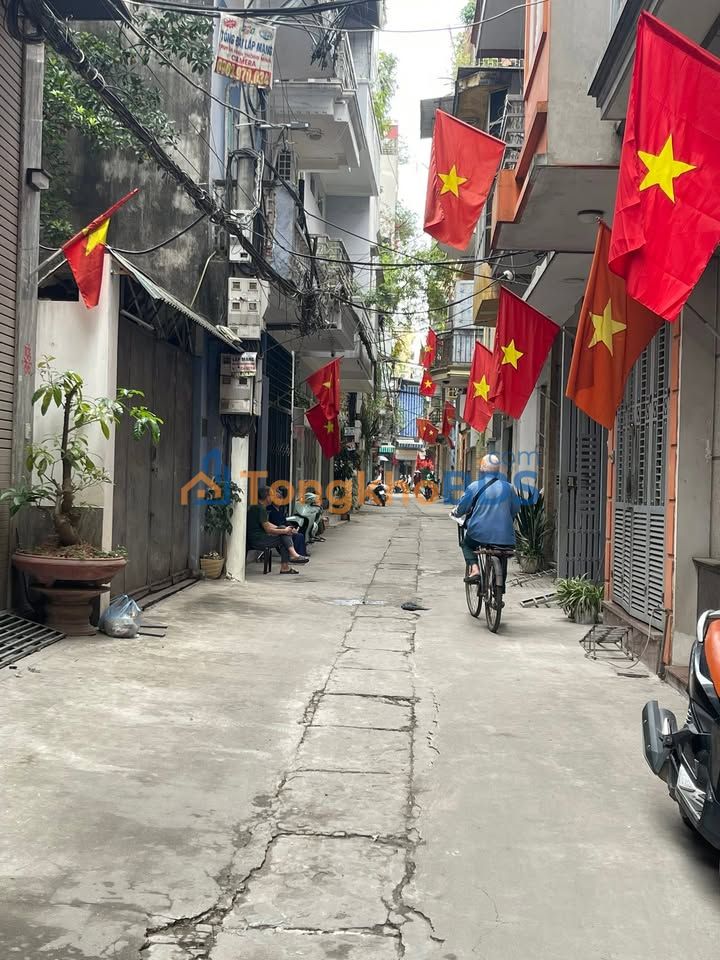 Nhà Hoàng Mai 36m² 11.6 tỷ - Chính chủ bán gấp