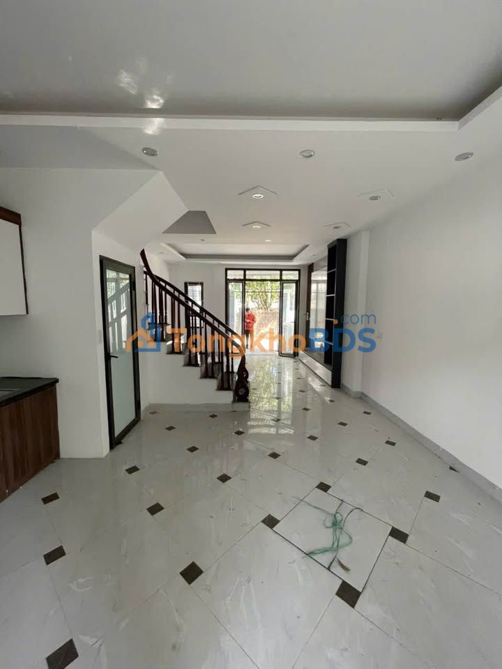 Nhà riêng Quốc Oai 68m² 4,35 tỷ - Ô tô vào tận sân