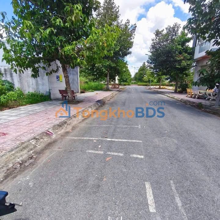 Đất nền Mỹ Tho P5 100m2 2 tỷ - Sổ đỏ chính chủ