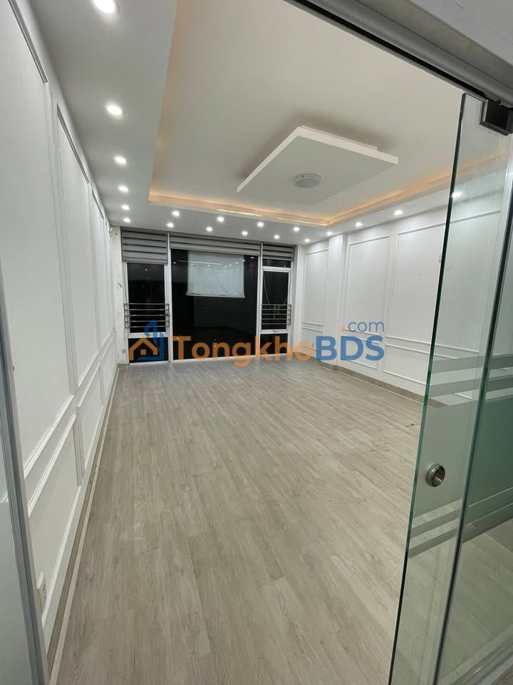 Văn phòng Nguyễn Hoàng 80m² 12 triệu - Vị trí trung tâm