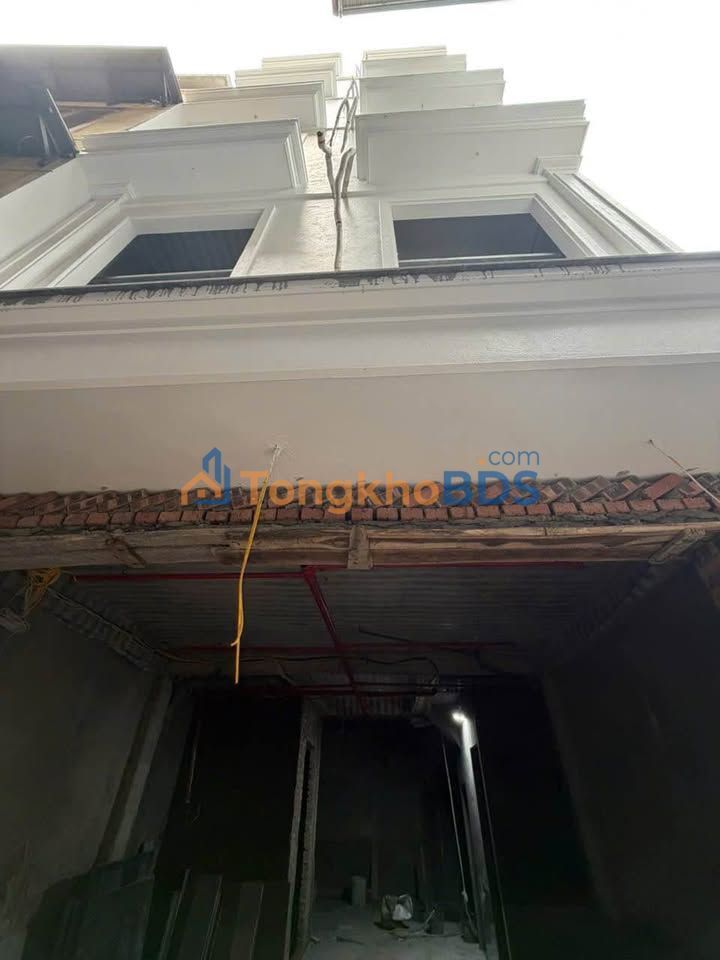 Căn hộ Ngõ 79 Cầu Giấy 53m² 100 triệu - View đẹp