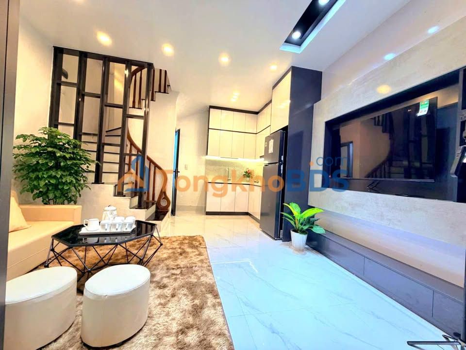 Nhà Tôn Đức Thắng Đống Đa 30m² 6.5 tỷ - Ô tô vào tận nhà