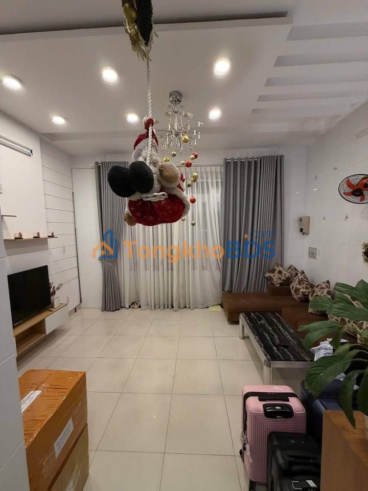 Nhà cho thuê Thanh Long Hải Châu 15 triệu - Ô tô vào nhà