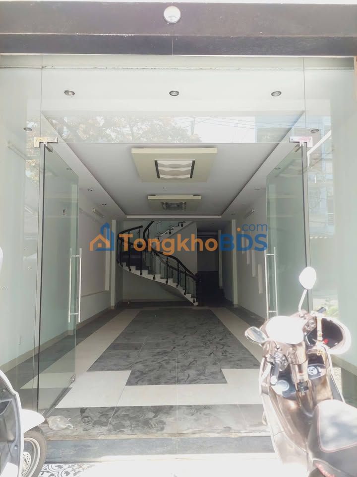 Nhà Ngô Tất Tố Điện Bàn 100m² 20 triệu - Ô tô vào tận nhà