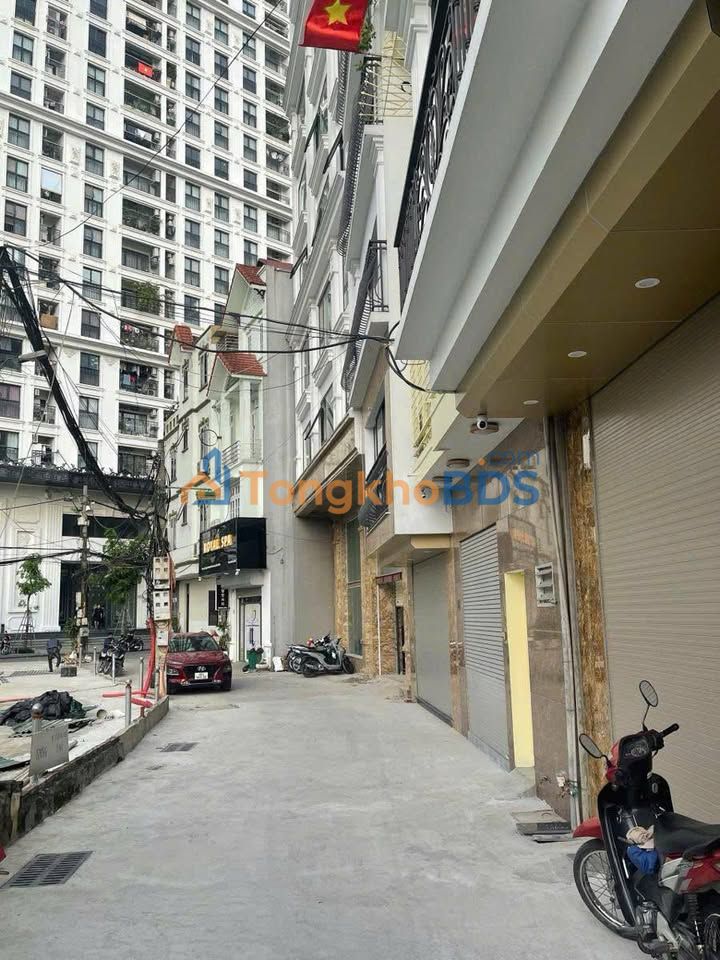 Nhà riêng Đình Thôn Nam Từ Liêm 42m² - Ô tô đỗ cửa