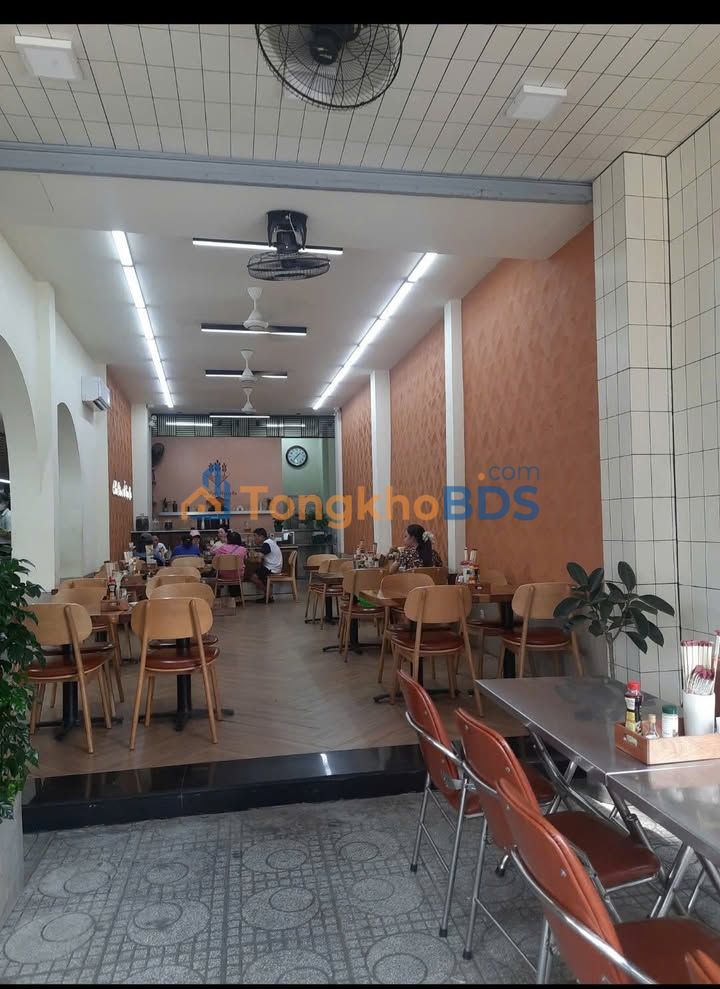 Nhà phố Ngô Gia Tự Q10 75m2 60 triệu - KD mặt tiền