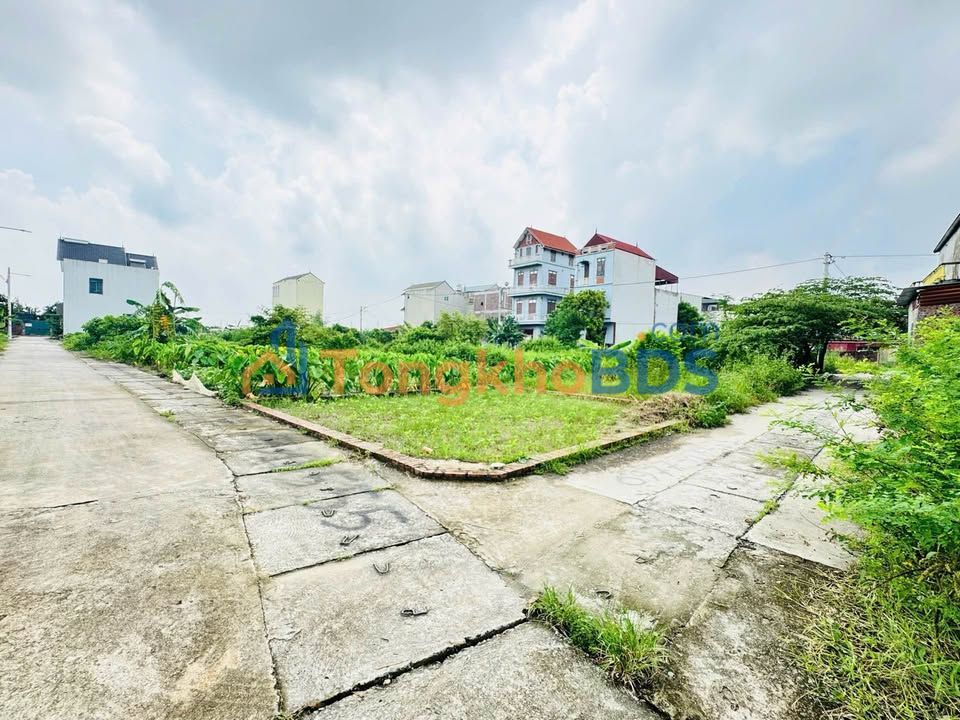 Đất Mê Linh Quang Minh 50m² giá 2.8 tỷ - Sổ đỏ chính chủ