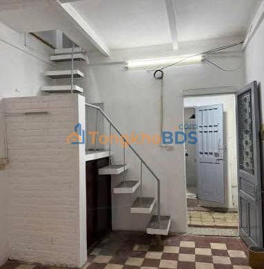 Nhà tập thể Văn Chương 21m² giá 4 triệu - Sẵn sàng ở ngay