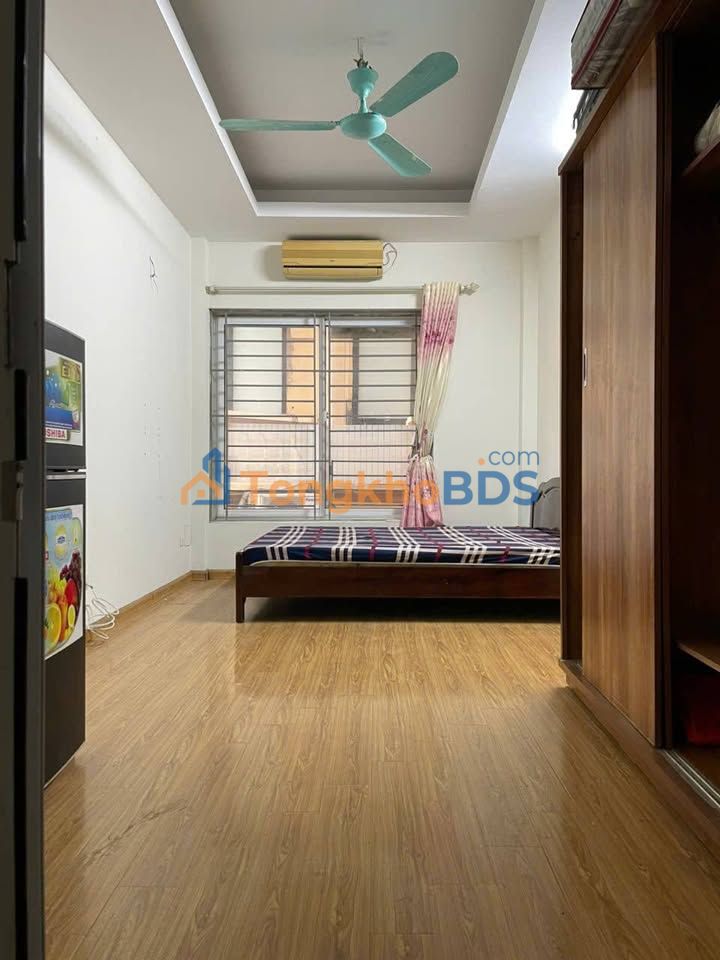 Room for rent Nghi Tàm Tây Hồ 30m² 3 triệu/tháng - Phòng khép kín riêng tầng